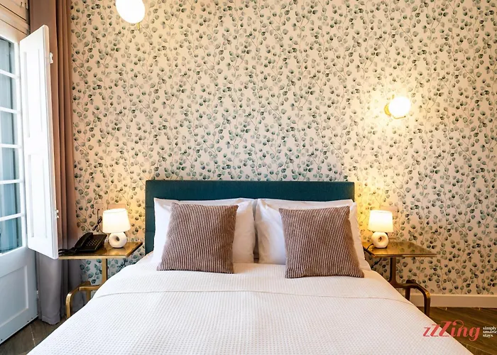 Bed and Breakfast Yolanda Boutique By Zzzing 3*