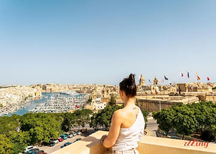 Yolanda Boutique By Zzzing Bed and Breakfast Cospicua