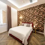Bed and breakfast Yolanda Boutique By Zzzing 4*