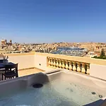 Yolanda Boutique By Zzzing 4* Cospicua