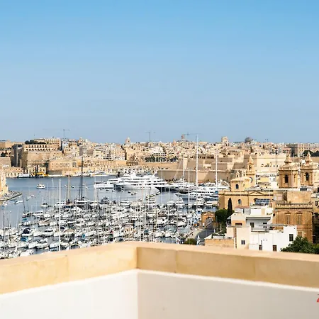 Yolanda Boutique By Zzzing Bed & Breakfast Birgu