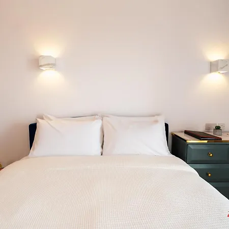 Bed & Breakfast Yolanda Boutique By Zzzing