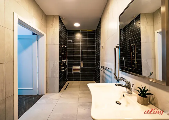 Yolanda Boutique By Zzzing Oda ve Kahvaltı Cospicua