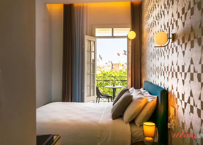 Yolanda Boutique By Zzzing 3*